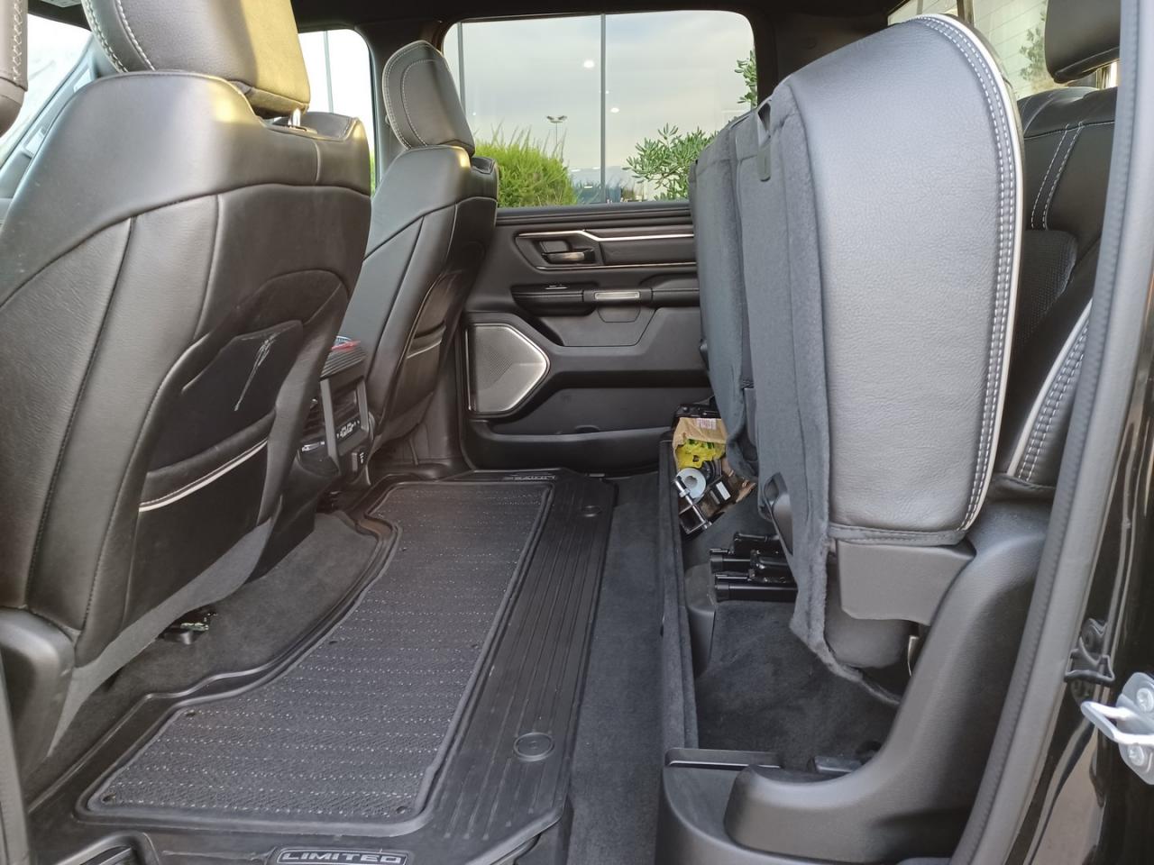 DODGE RAM 1500 CREW LIMITED BLACK PACKAGE