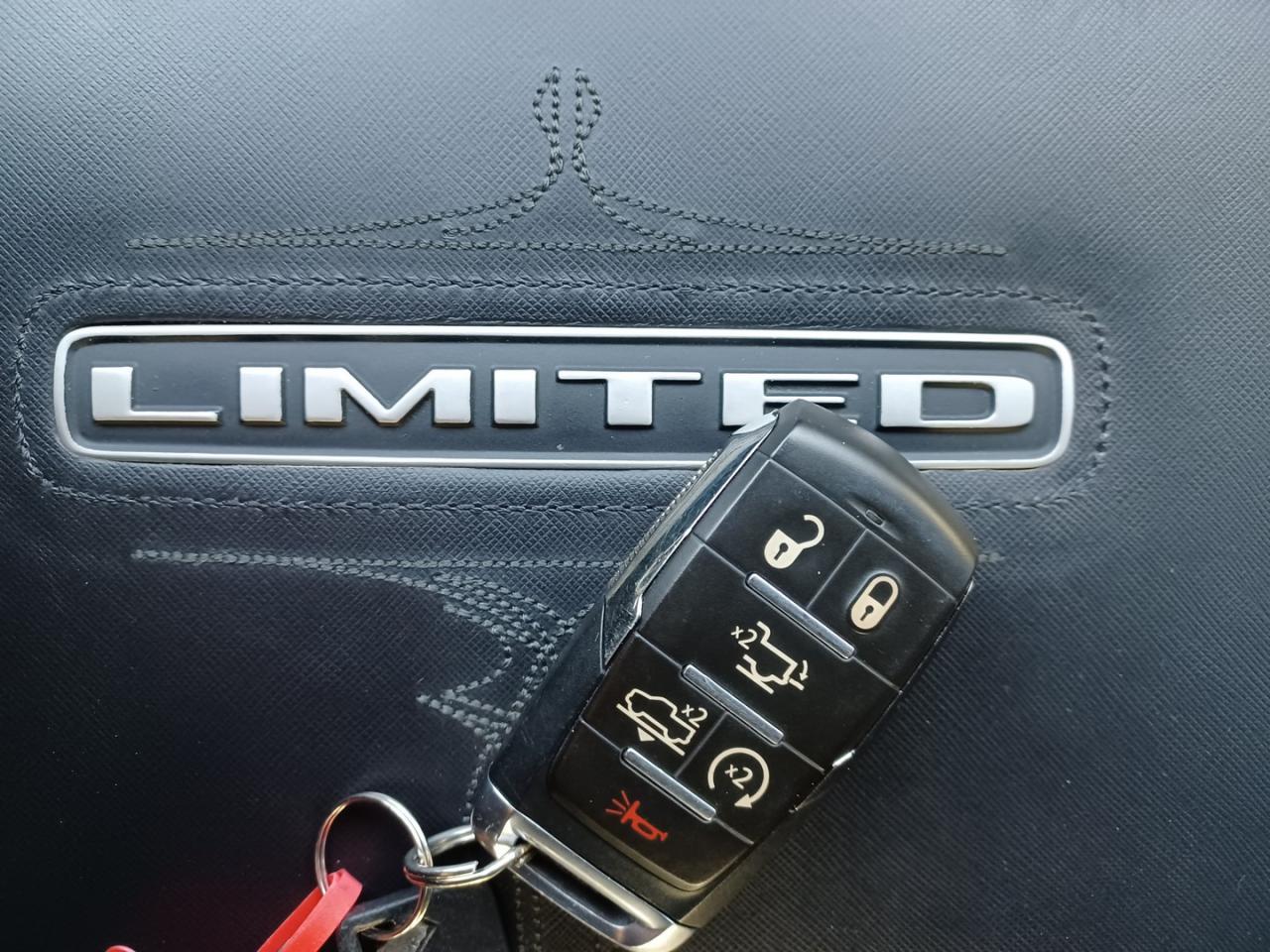 DODGE RAM 1500 CREW LIMITED BLACK PACKAGE