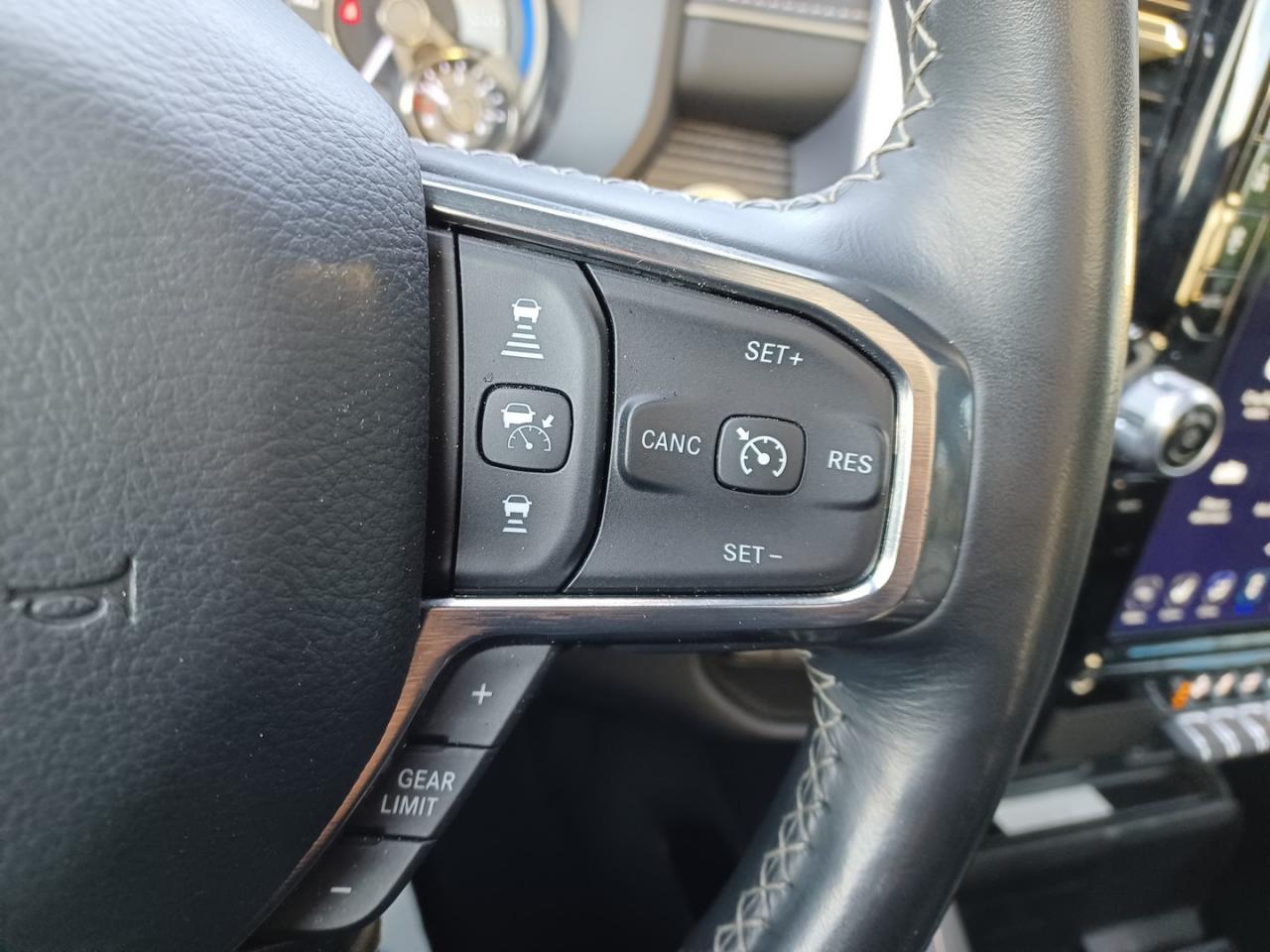 DODGE RAM 1500 CREW LIMITED BLACK PACKAGE