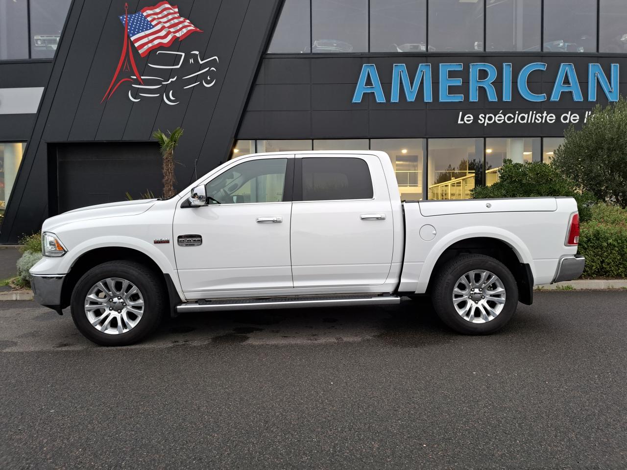 DODGE RAM 1500 CREW LONGHORN AIR RAMBOX