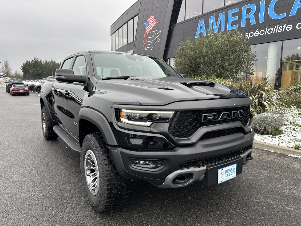 DODGE RAM 1500 CREW CAB TRX 6.2L V8