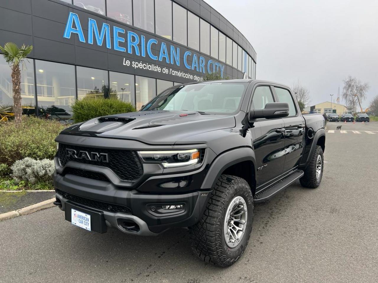 DODGE RAM 1500 CREW CAB TRX 6.2L V8