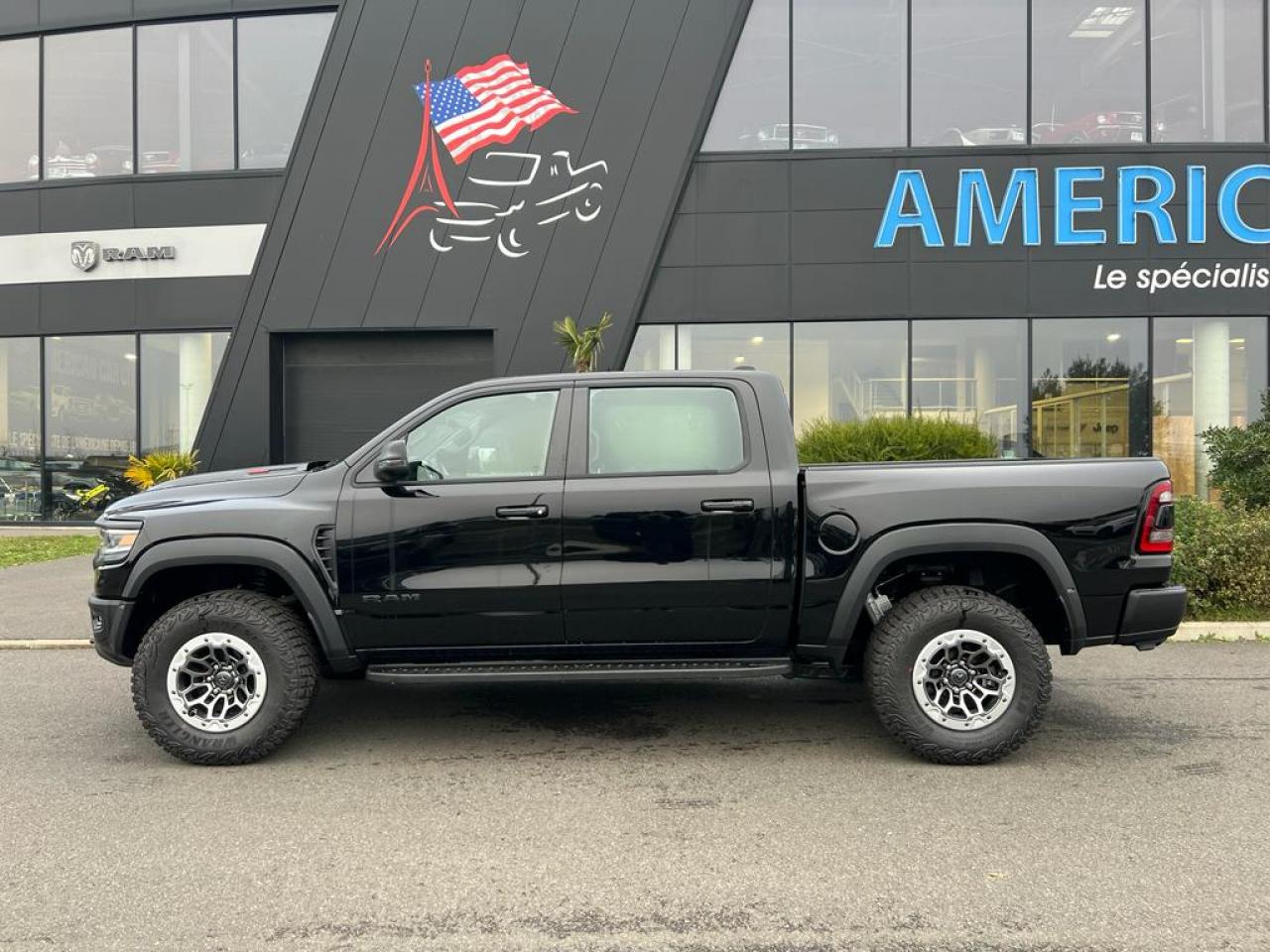 DODGE RAM 1500 CREW CAB TRX 6.2L V8