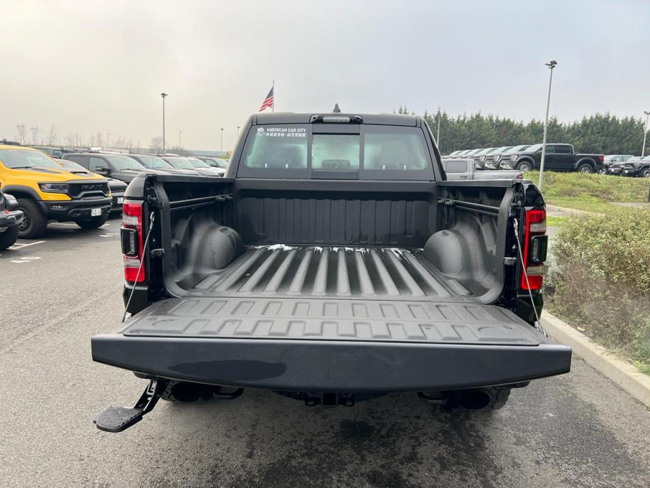 DODGE RAM 1500 CREW CAB TRX 6.2L V8