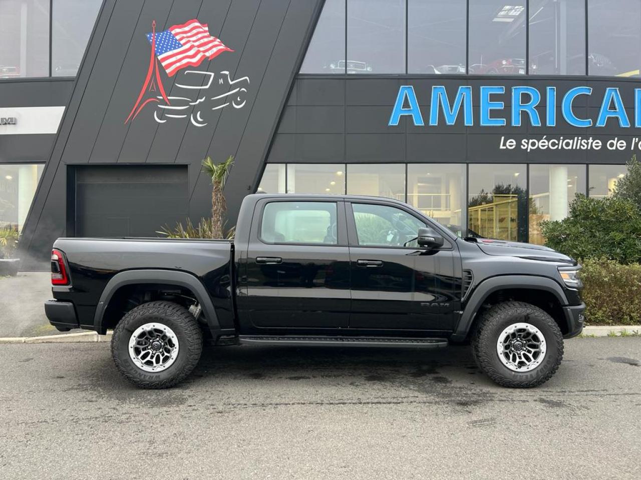 DODGE RAM 1500 CREW CAB TRX 6.2L V8