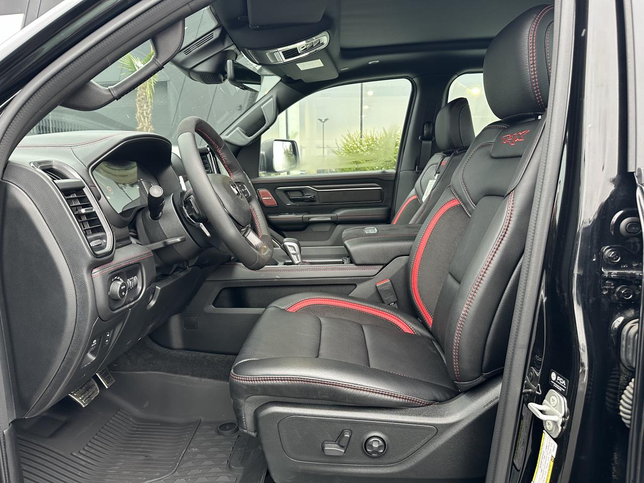 DODGE RAM 1500 CREW CAB TRX 6.2L V8