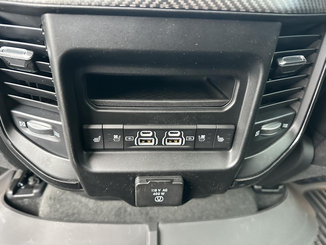 DODGE RAM 1500 CREW CAB TRX 6.2L V8