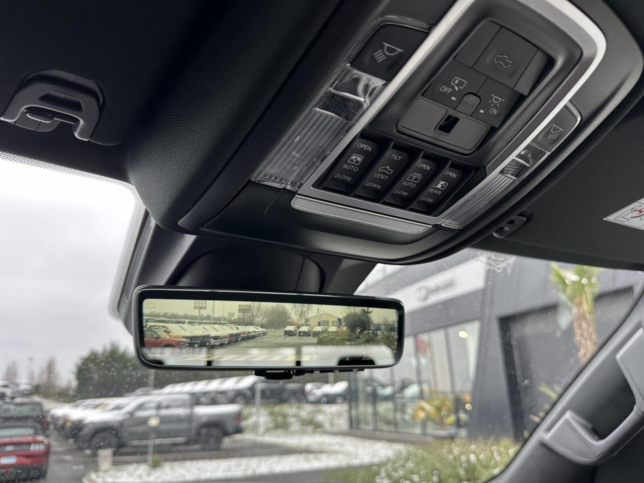 DODGE RAM 1500 CREW CAB TRX 6.2L V8