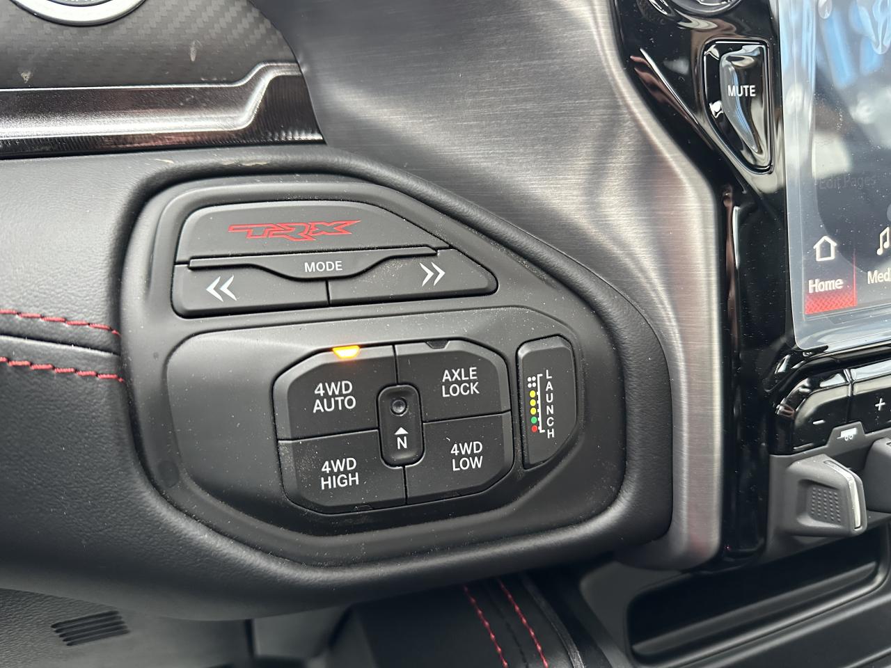 DODGE RAM 1500 CREW CAB TRX 6.2L V8
