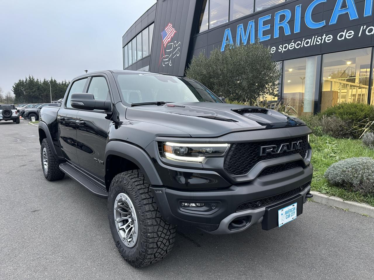DODGE RAM 1500 CREW CAB TRX 6.2L V8