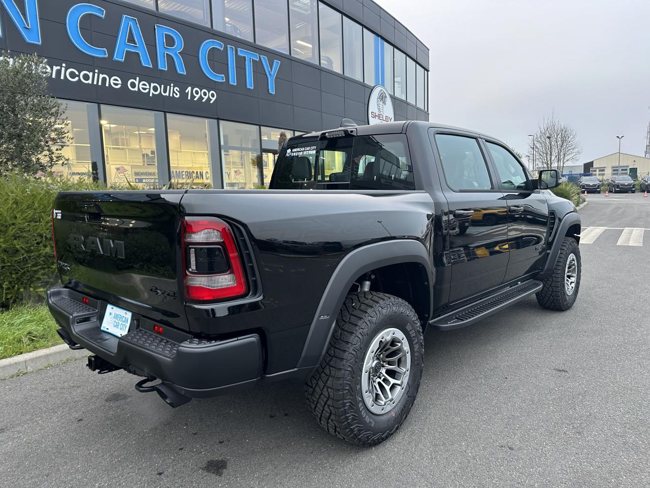 DODGE RAM 1500 CREW CAB TRX 6.2L V8
