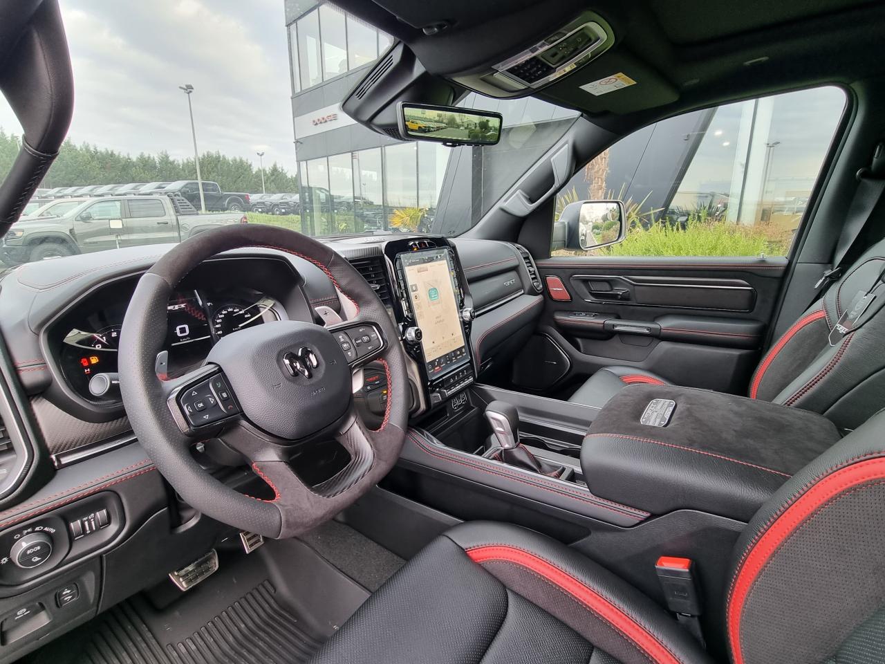 DODGE RAM 1500 CREW CAB TRX 6.2L V8