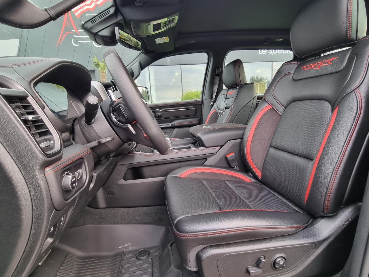 DODGE RAM 1500 CREW CAB TRX 6.2L V8