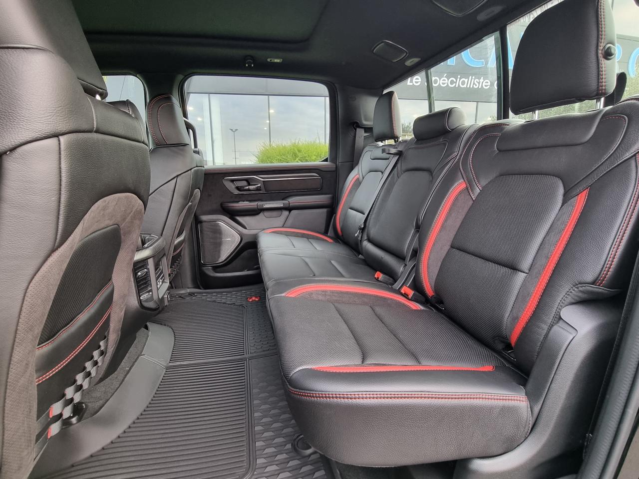 DODGE RAM 1500 CREW CAB TRX 6.2L V8