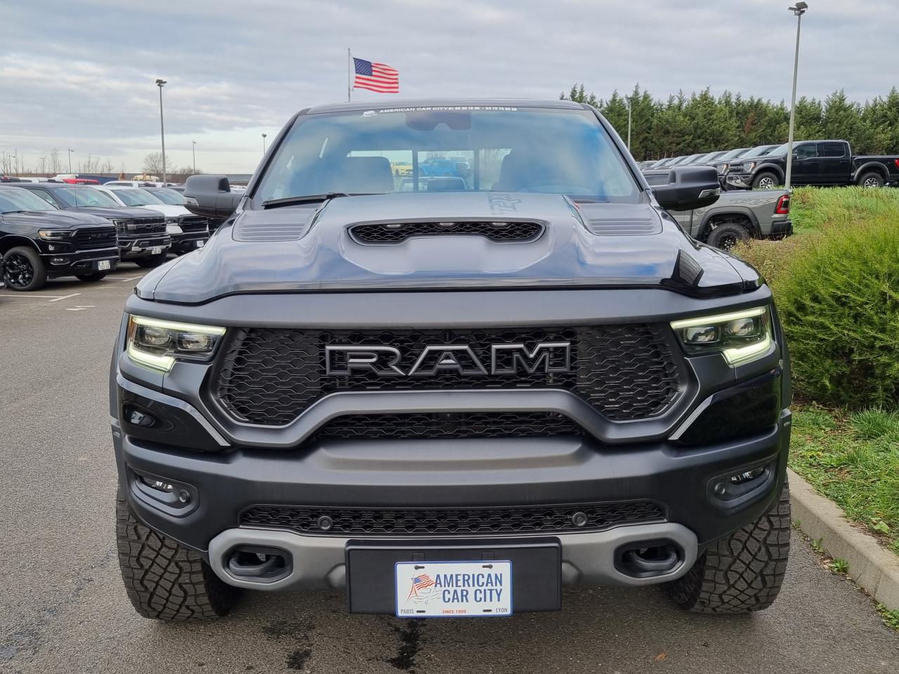 DODGE RAM 1500 CREW CAB TRX 6.2L V8