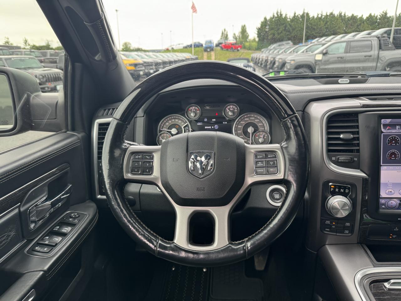DODGE RAM 1500 CREW LIMITED RAMBOX