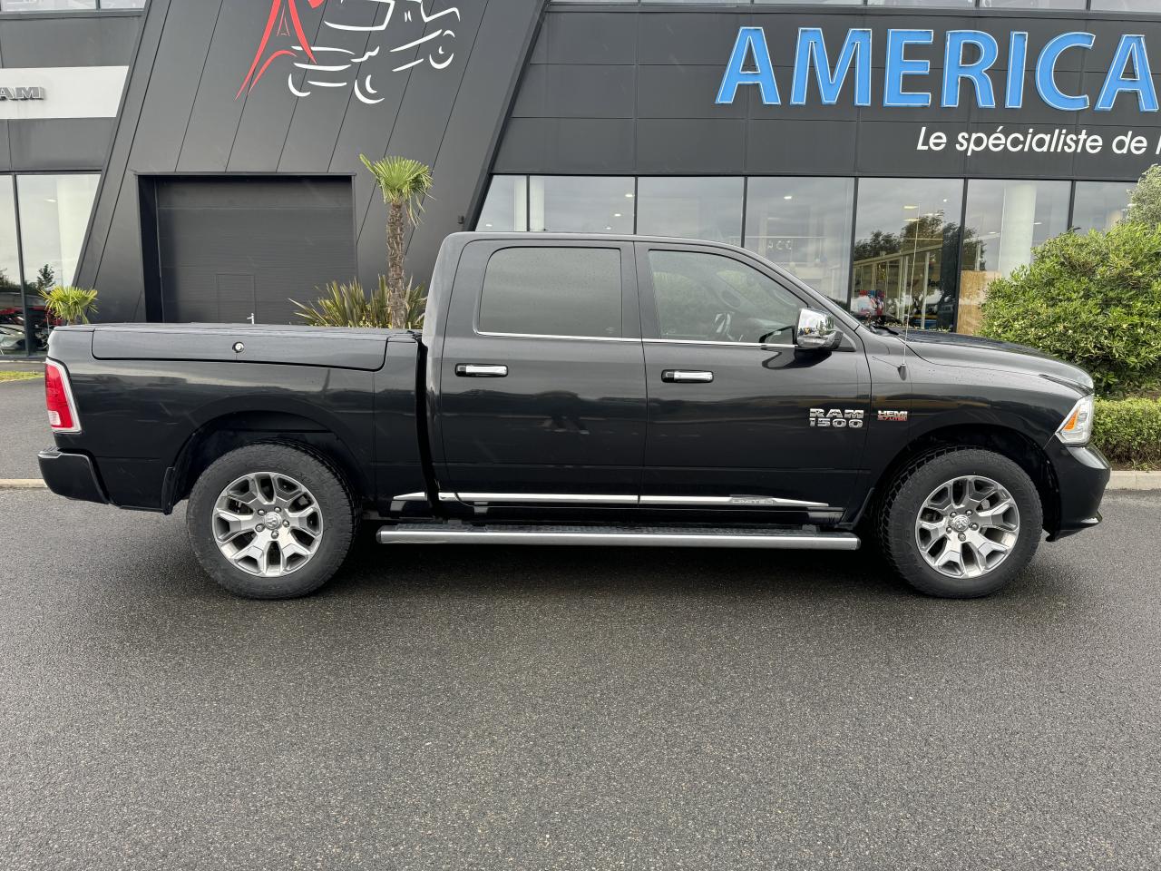 DODGE RAM 1500 CREW LIMITED RAMBOX