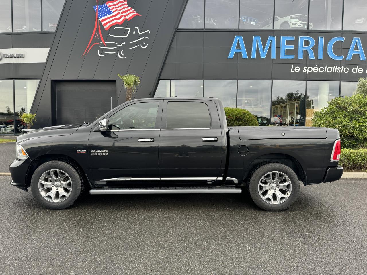 DODGE RAM 1500 CREW LIMITED RAMBOX