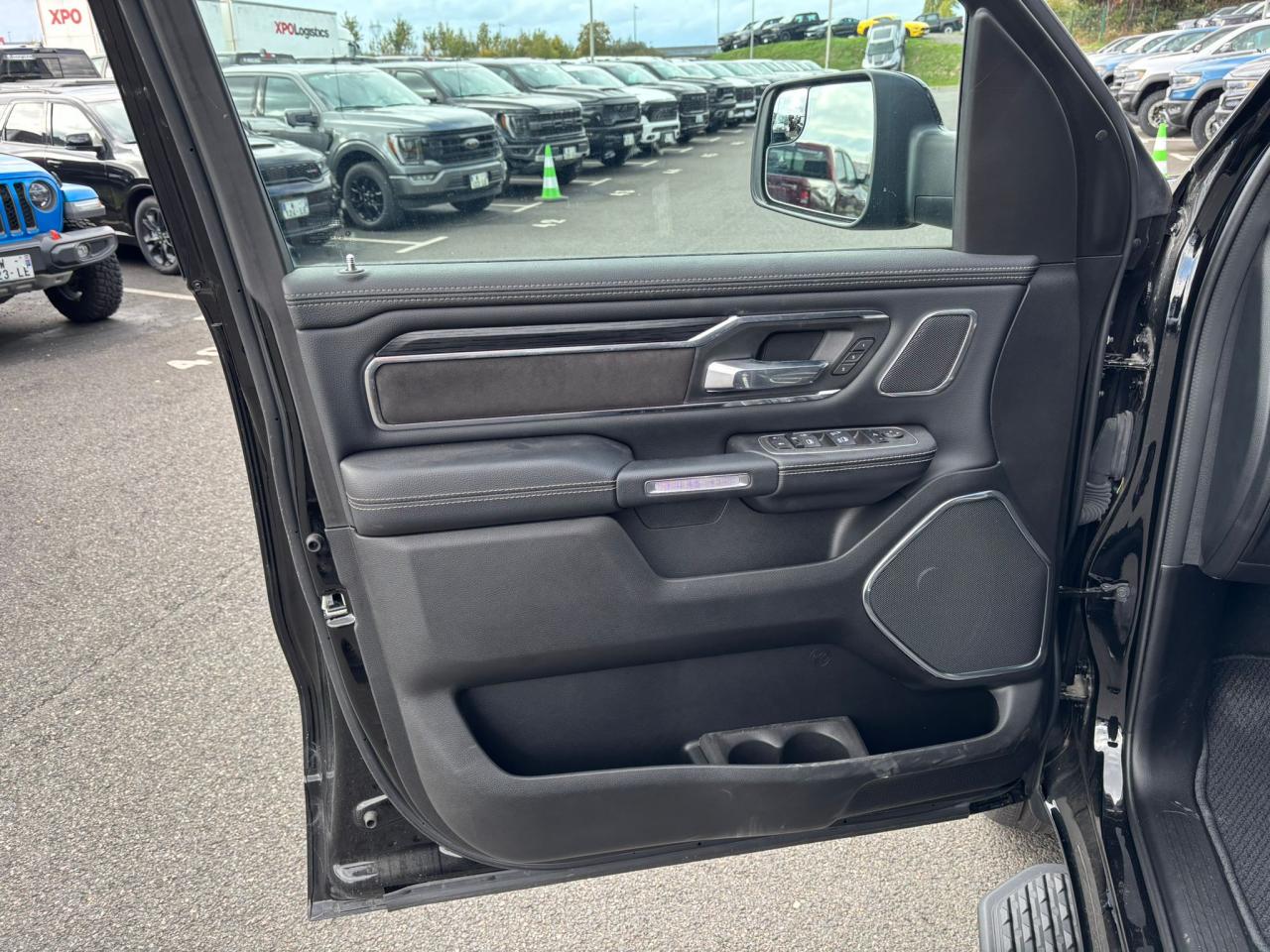 DODGE RAM 1500 CREW LARAMIE SPORT NIGHT EDITION