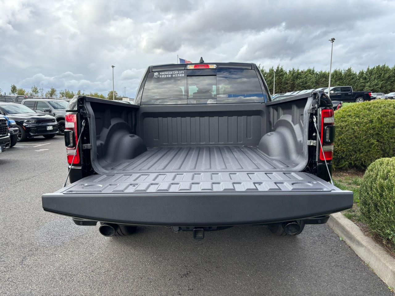 DODGE RAM 1500 CREW LARAMIE SPORT NIGHT EDITION