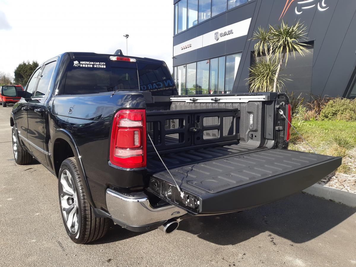 DODGE RAM 1500 5.7 CREW LIMITED RAMBOX