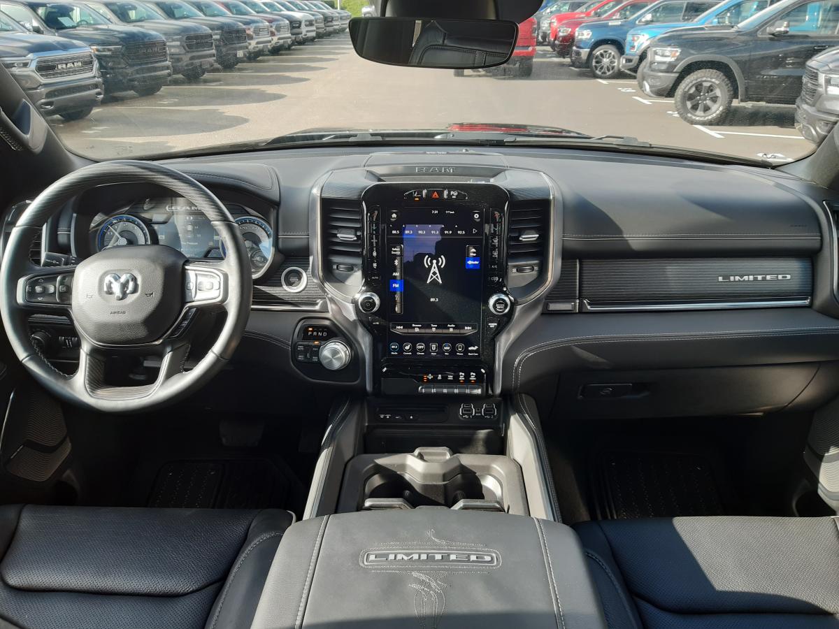 DODGE RAM 1500 5.7 CREW LIMITED RAMBOX