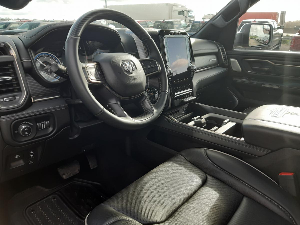 DODGE RAM 1500 5.7 CREW LIMITED RAMBOX