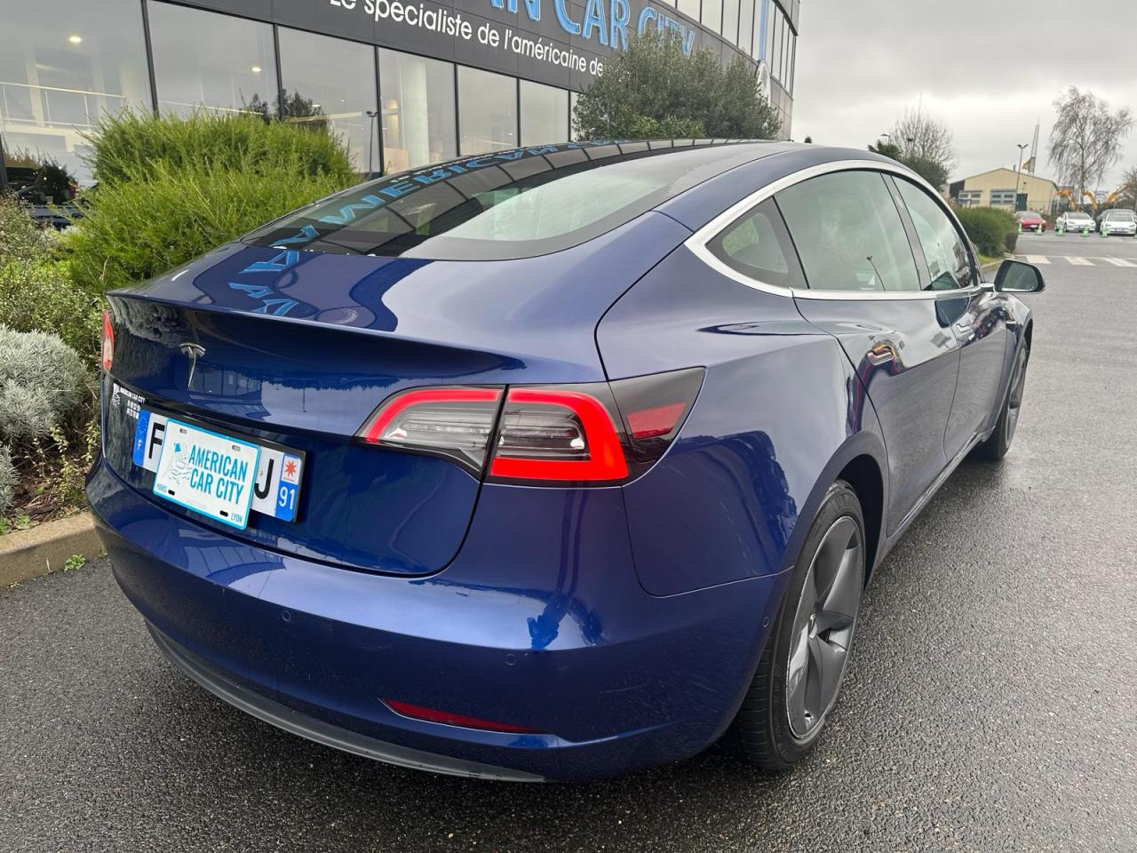 TESLA MODEL 3 Standard Range Plus RWD
