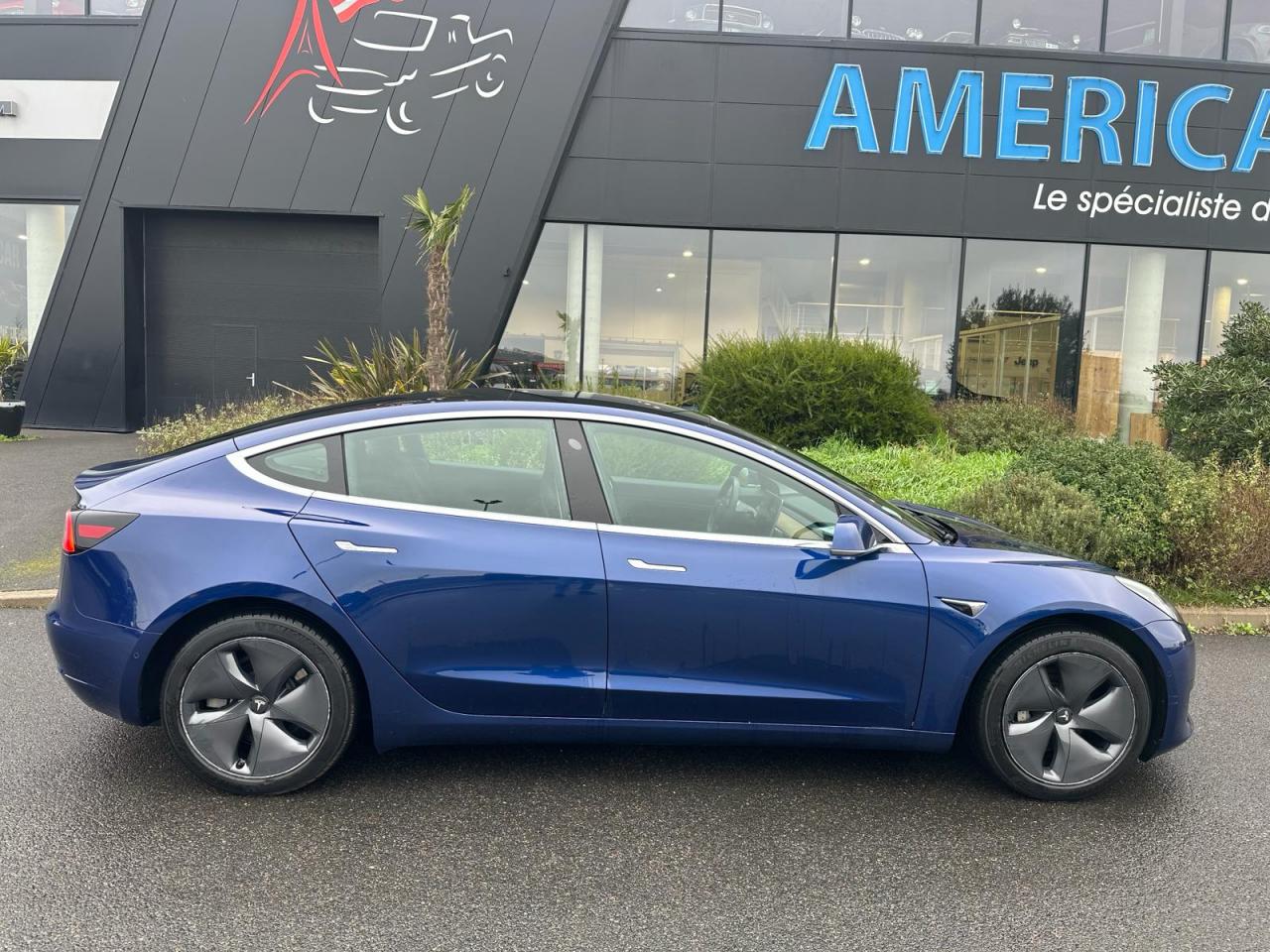TESLA MODEL 3 Standard Range Plus RWD