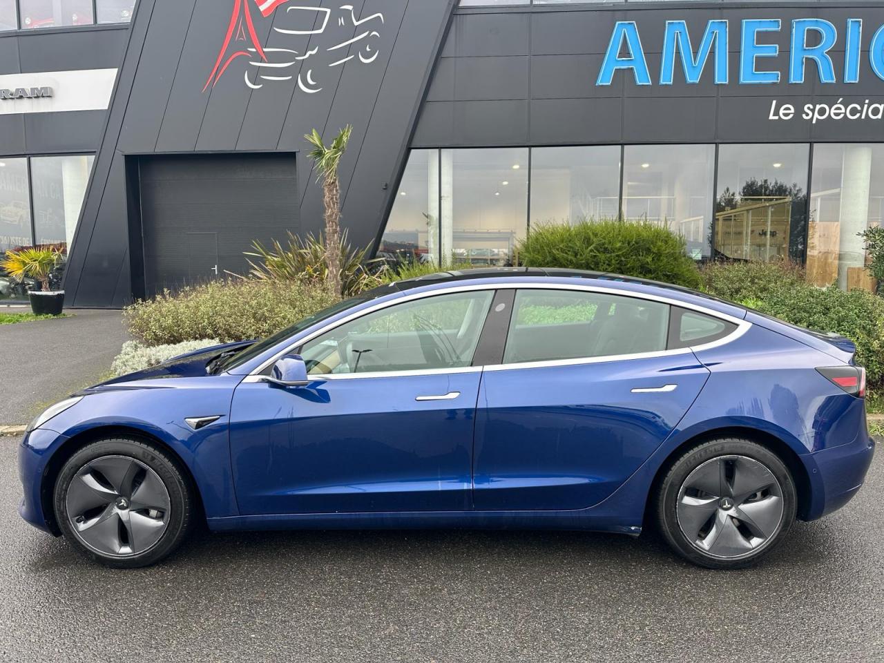 TESLA MODEL 3 Standard Range Plus RWD