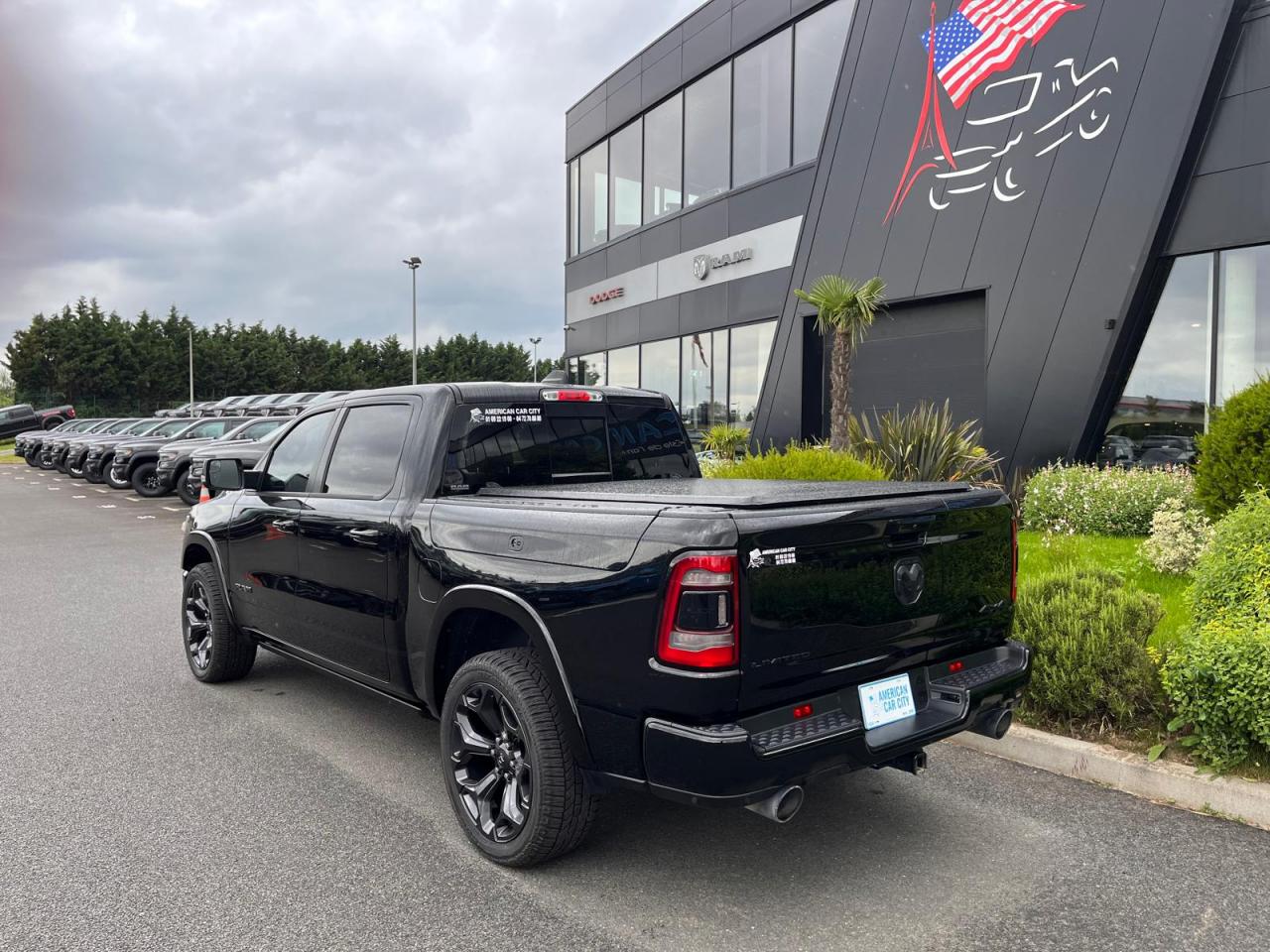 DODGE RAM 1500 CREW LIMITED NIGHT EDITION RAMBOX HAYON