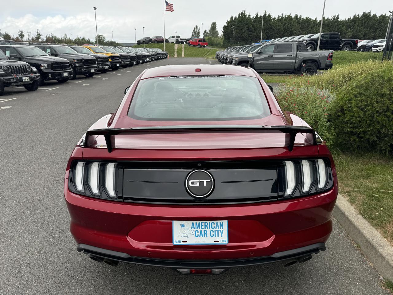 FORD MUSTANG GT FASTBACK V8 5.0L