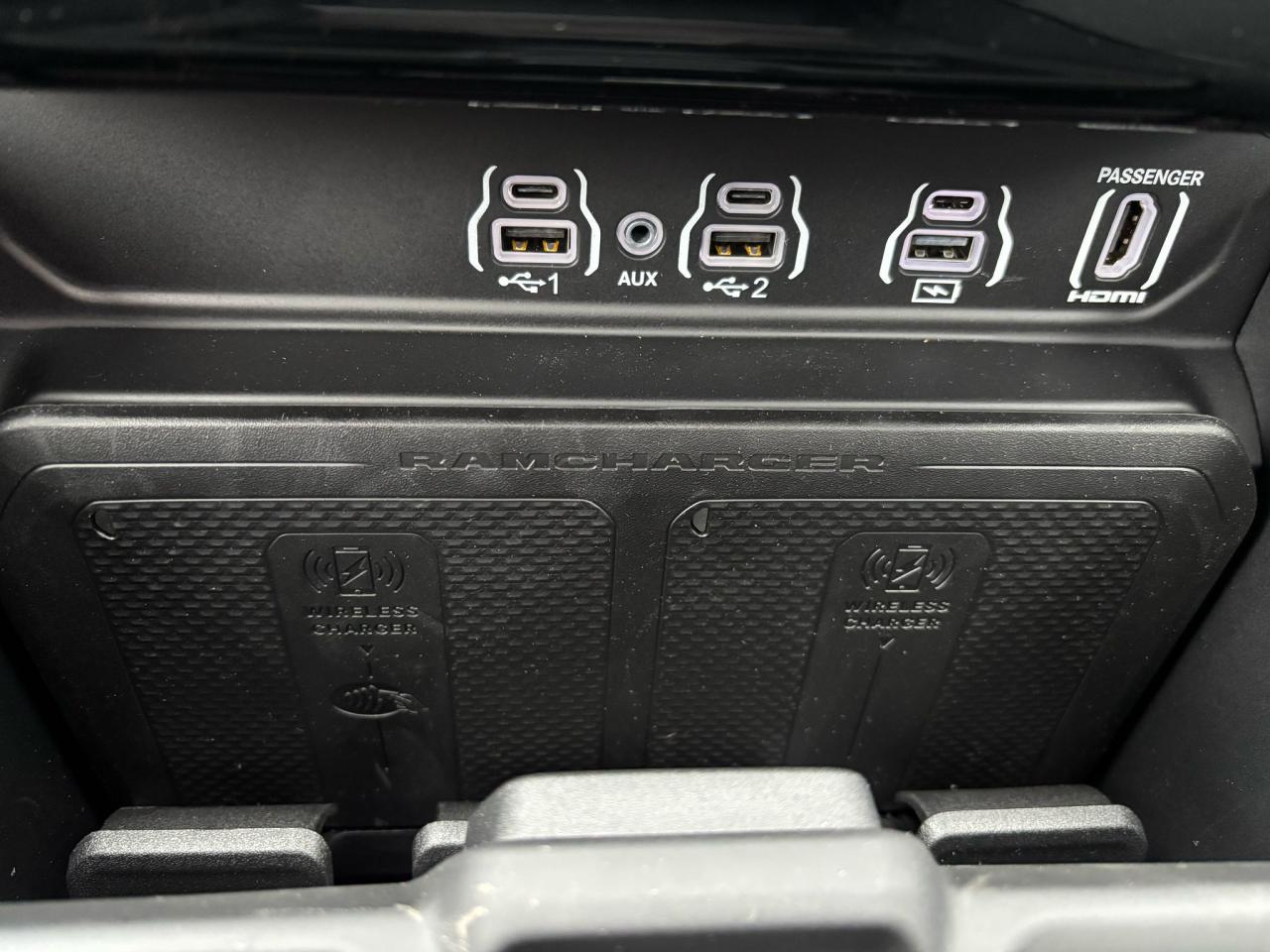 DODGE RAM 1500 CREW LIMITED NIGHT EDITION RAMBOX 2025
