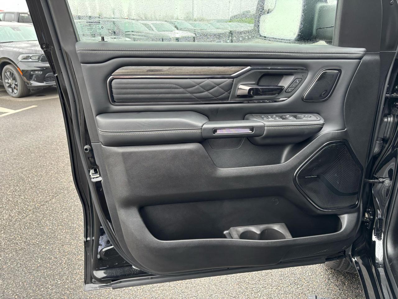 DODGE RAM 1500 CREW LIMITED NIGHT EDITION RAMBOX 2025