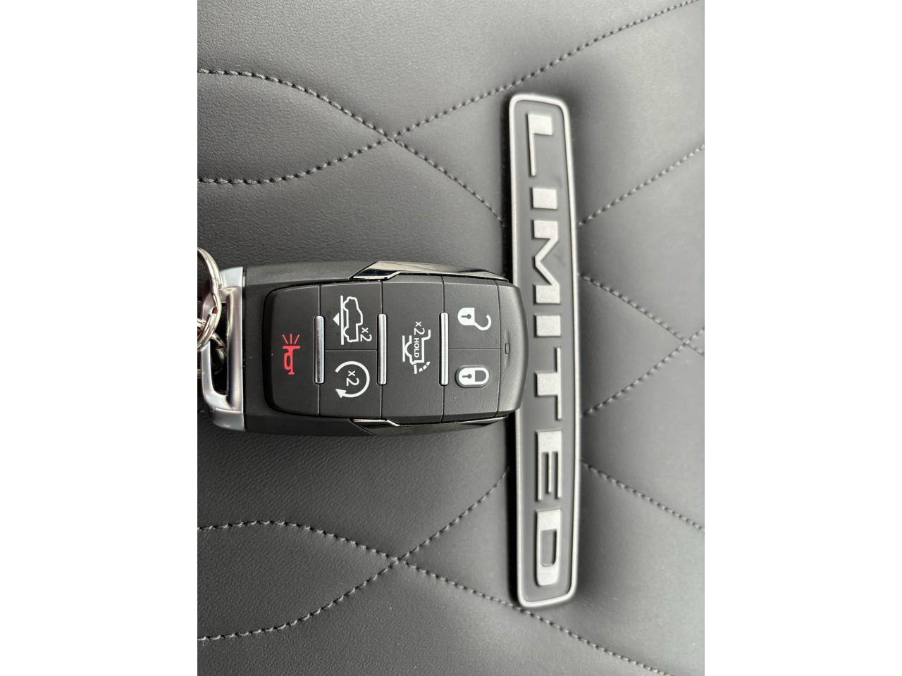 DODGE RAM 1500 CREW LIMITED NIGHT EDITION RAMBOX 2025