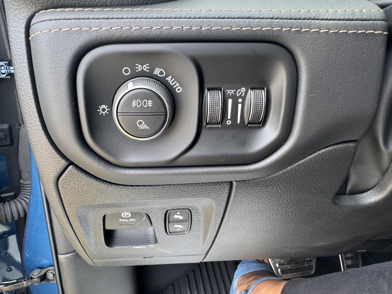 DODGE RAM 1500 CREW CAB TRX FINAL EDITION