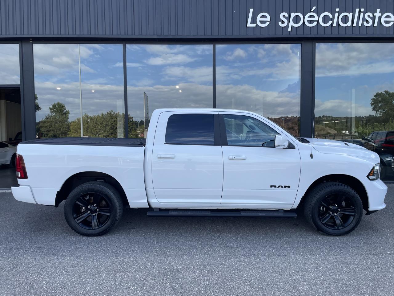 DODGE RAM CREW SPORT CLASSIC BLACK PACKAGE