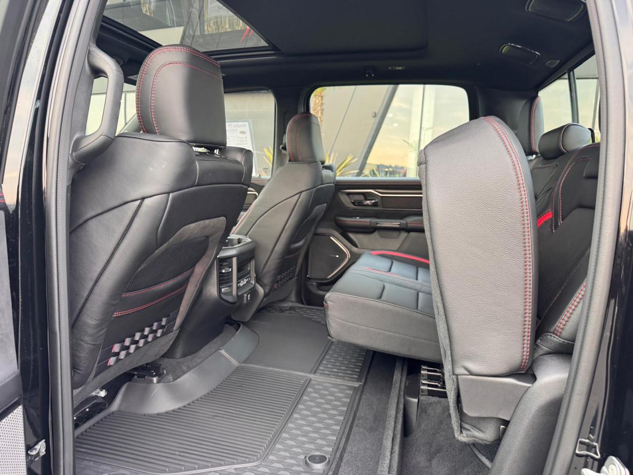 DODGE RAM 1500 CREW RHO