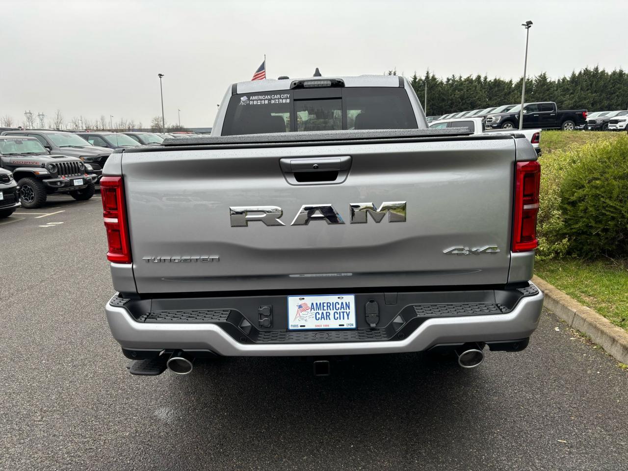 DODGE RAM 1500 CREW TUNGSTEN AIR RAMBOX