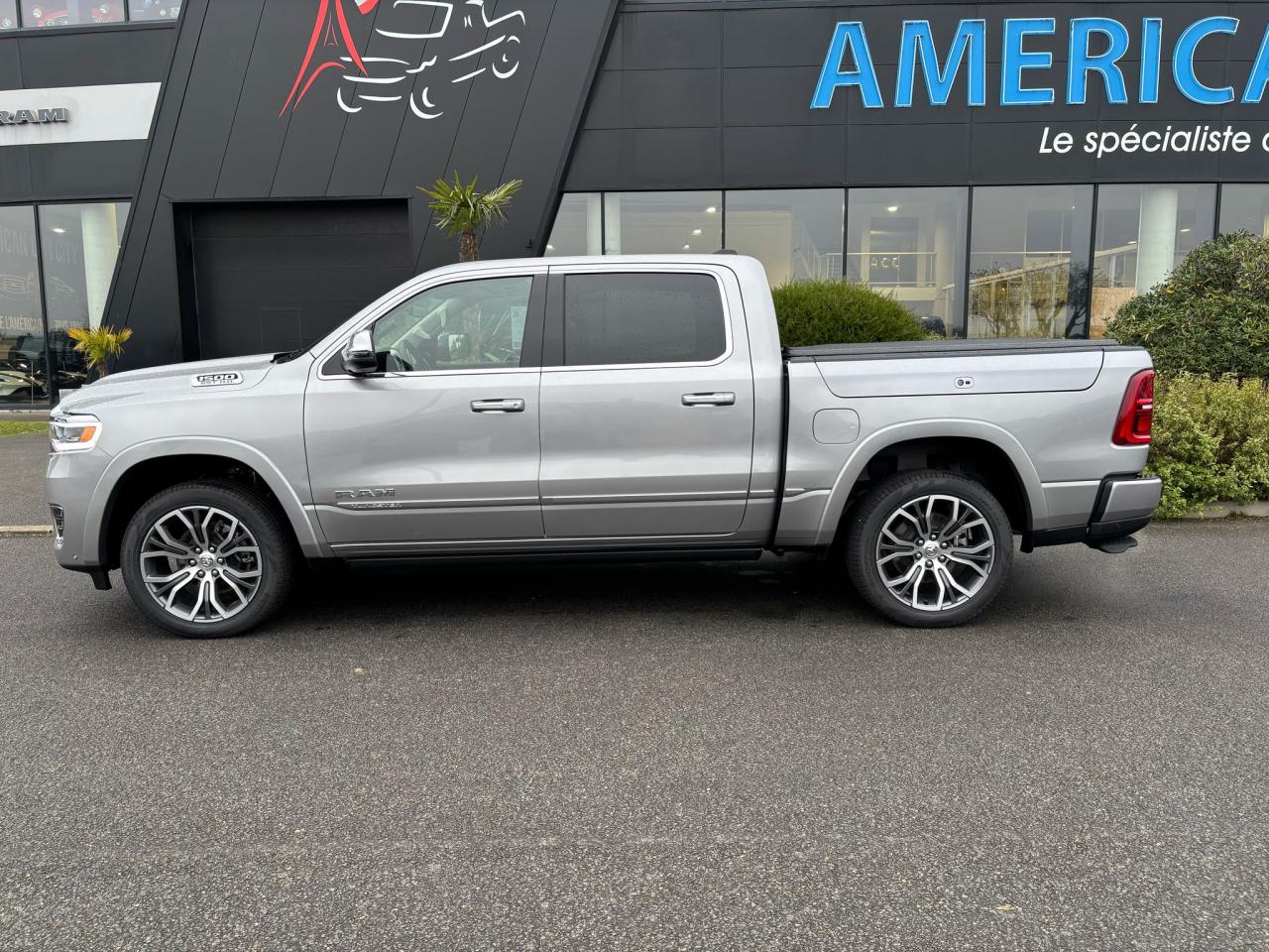 DODGE RAM 1500 CREW TUNGSTEN AIR RAMBOX