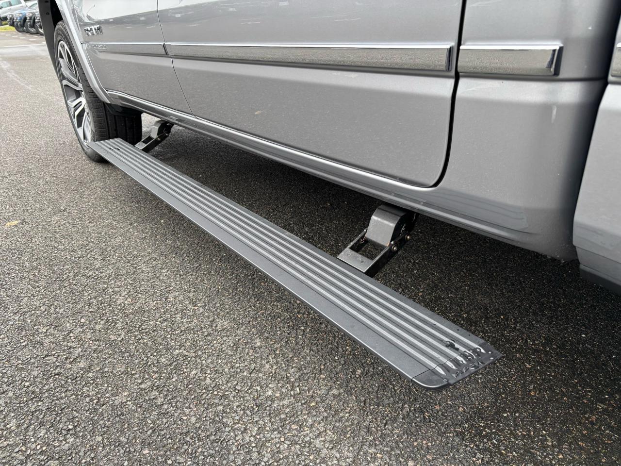 DODGE RAM 1500 CREW TUNGSTEN AIR RAMBOX