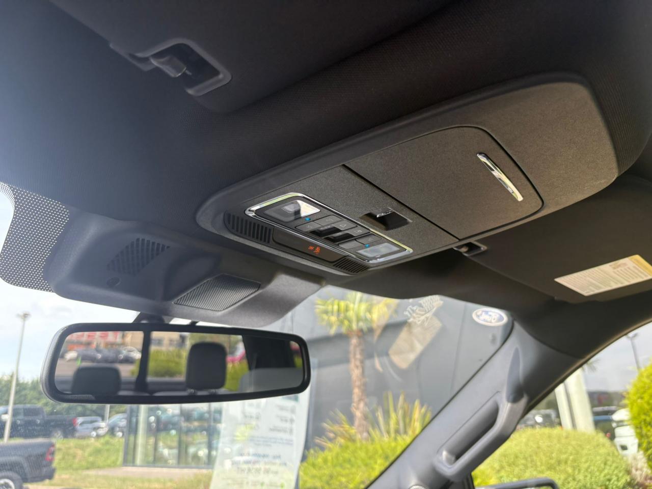 FORD F150 Lightning Lariat Extended-Range