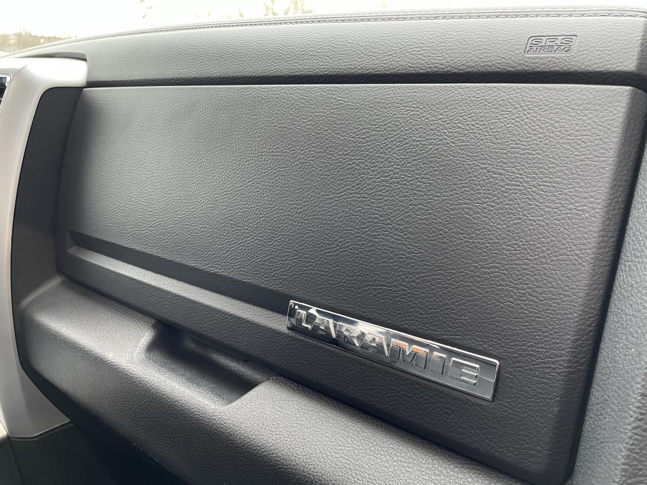 DODGE RAM 1500 CREW LARAMIE - Vente à marchand