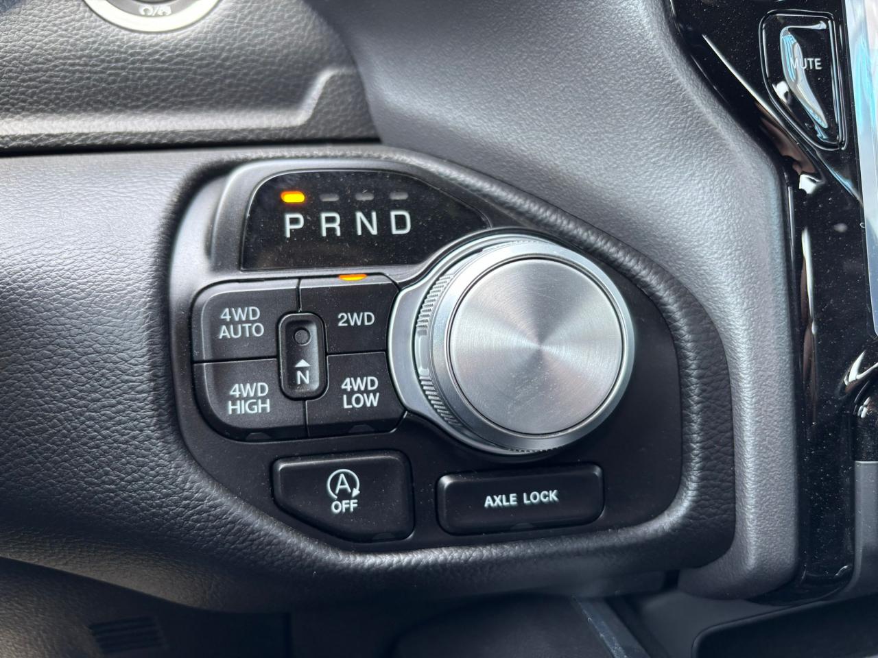 DODGE RAM 1500 CREW LARAMIE SPORT AIR ETORQUE