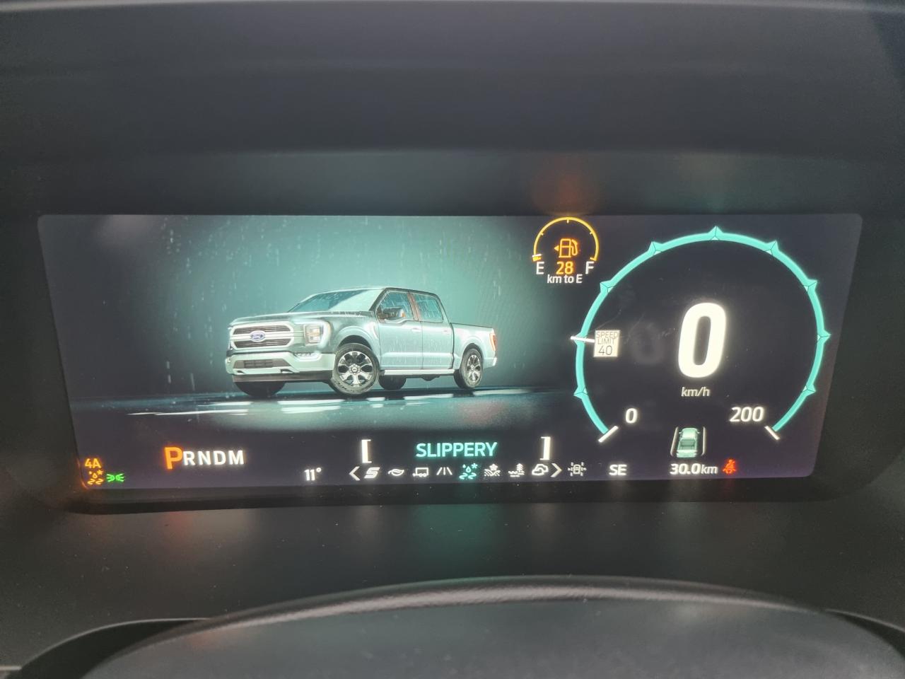FORD F150 Supercrew LARIAT Black Package V8 5.0L FLEXFUEL