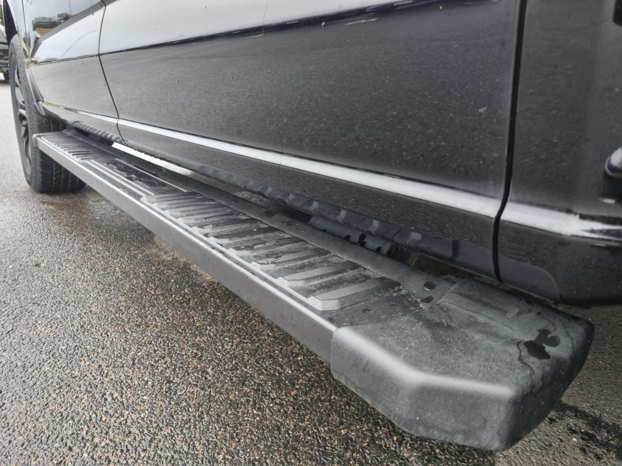 FORD F150 Supercrew LARIAT Black Package V8 5.0L FLEXFUEL