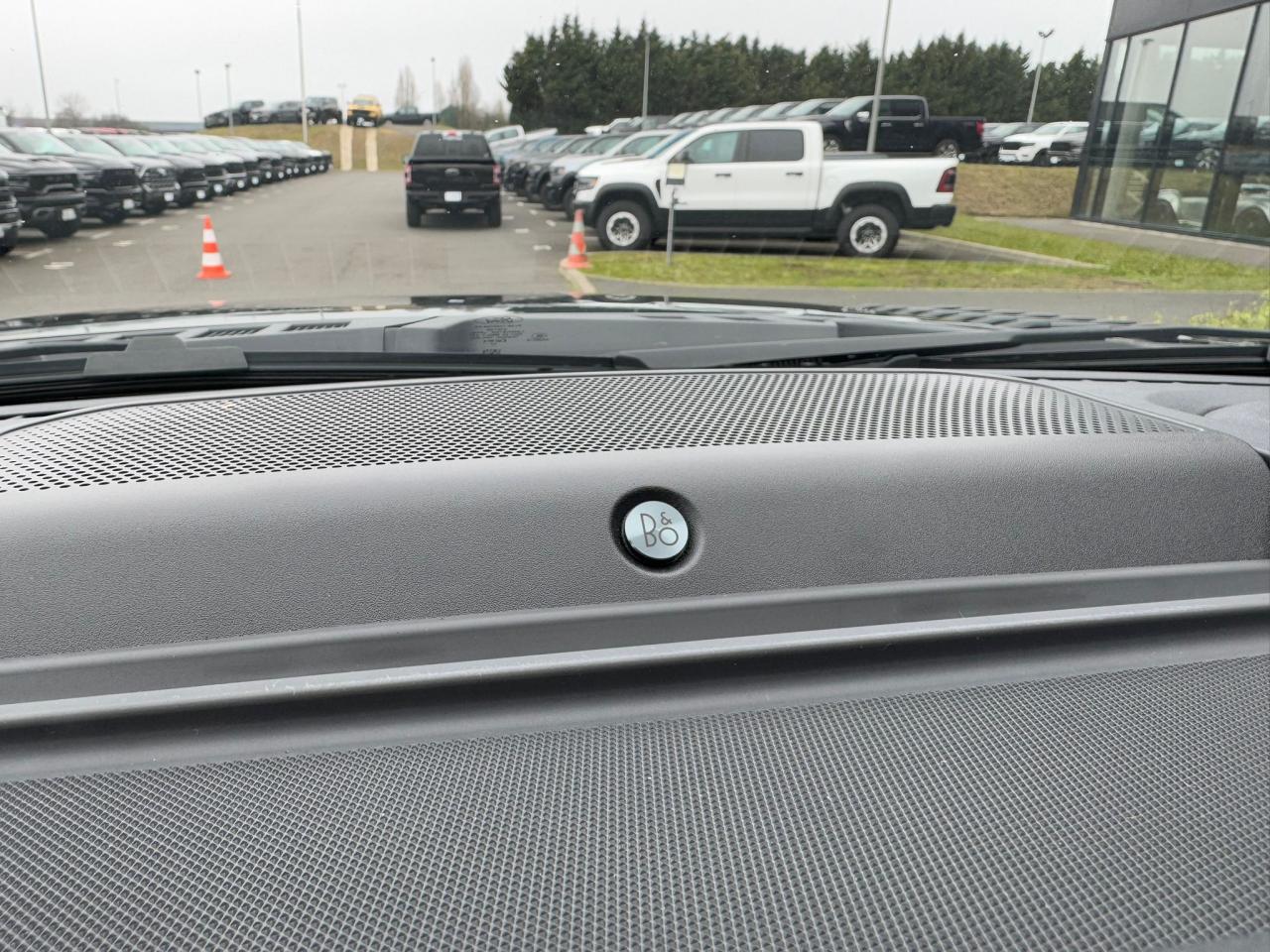 FORD F150 Supercrew LARIAT Black Package V8 5.0L FLEXFUEL
