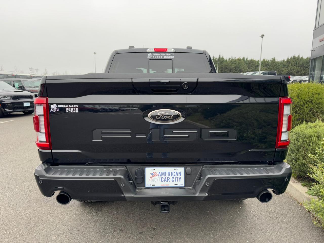 FORD F150 Supercrew LARIAT Black Package V8 5.0L FLEXFUEL