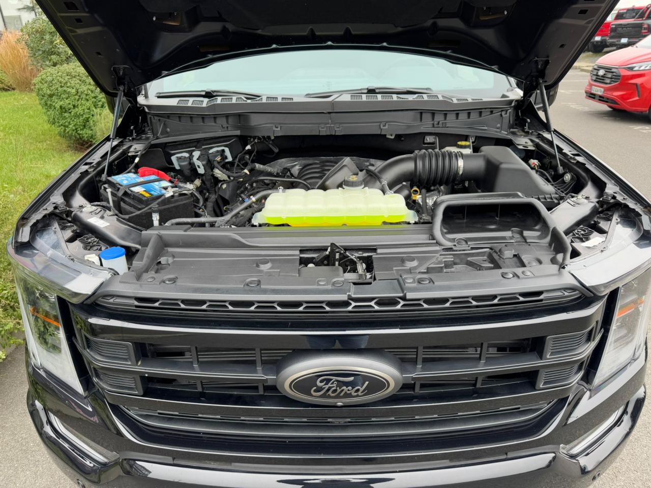 FORD F150 Supercrew LARIAT Black Package V8 5.0L FLEXFUEL
