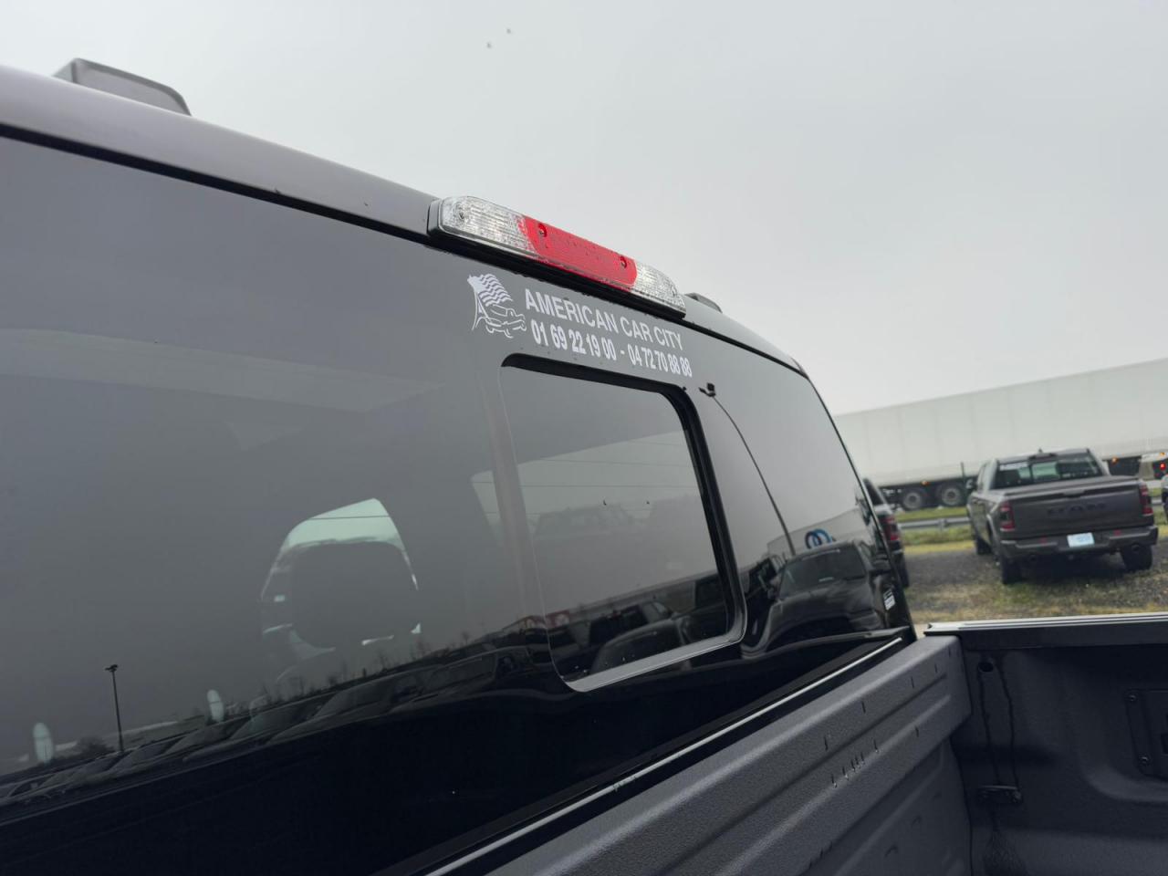 FORD F150 Supercrew LARIAT Black Package V8 5.0L FLEXFUEL